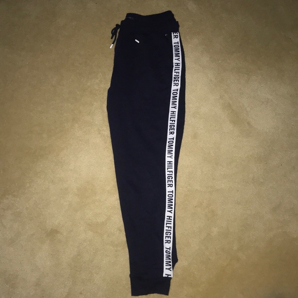 Tommy Hilfiger Joggers - Picture 3 of 4